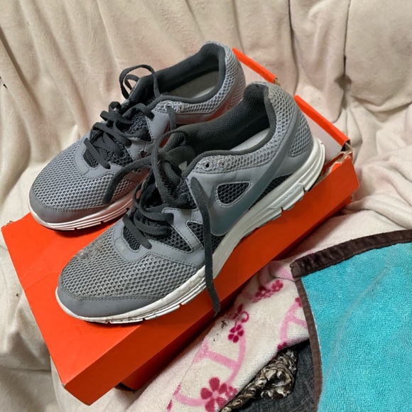 Nike Lunarglide +4 - Picture 3 of 5